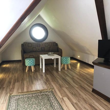 乔尔什滕Gosciniec Pod Smrekami住宿加早餐旅馆 外观 照片