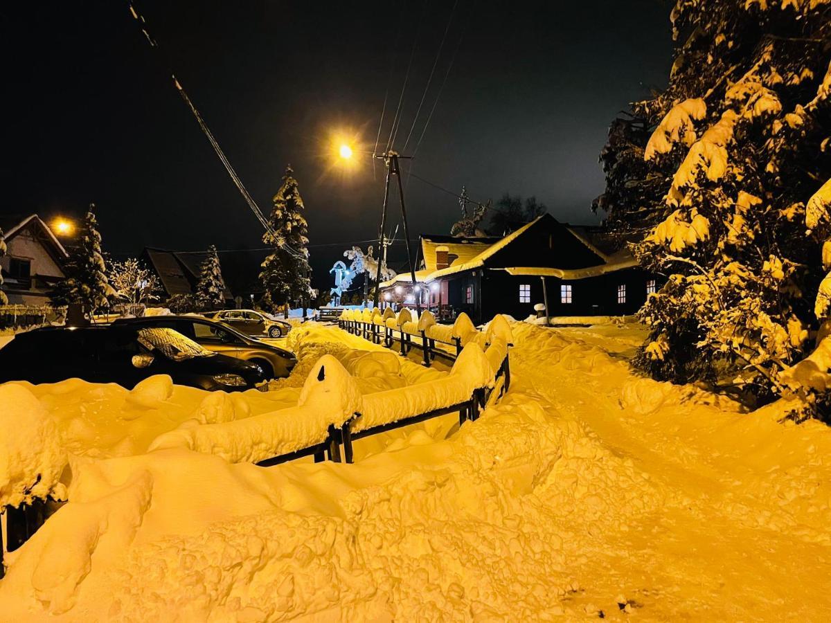 乔尔什滕Gosciniec Pod Smrekami住宿加早餐旅馆 外观 照片