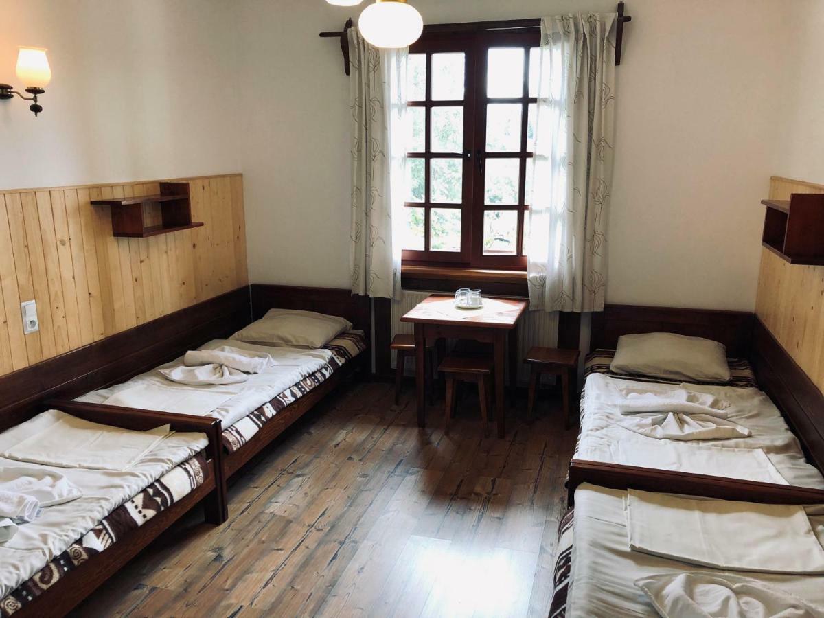 乔尔什滕Gosciniec Pod Smrekami住宿加早餐旅馆 外观 照片